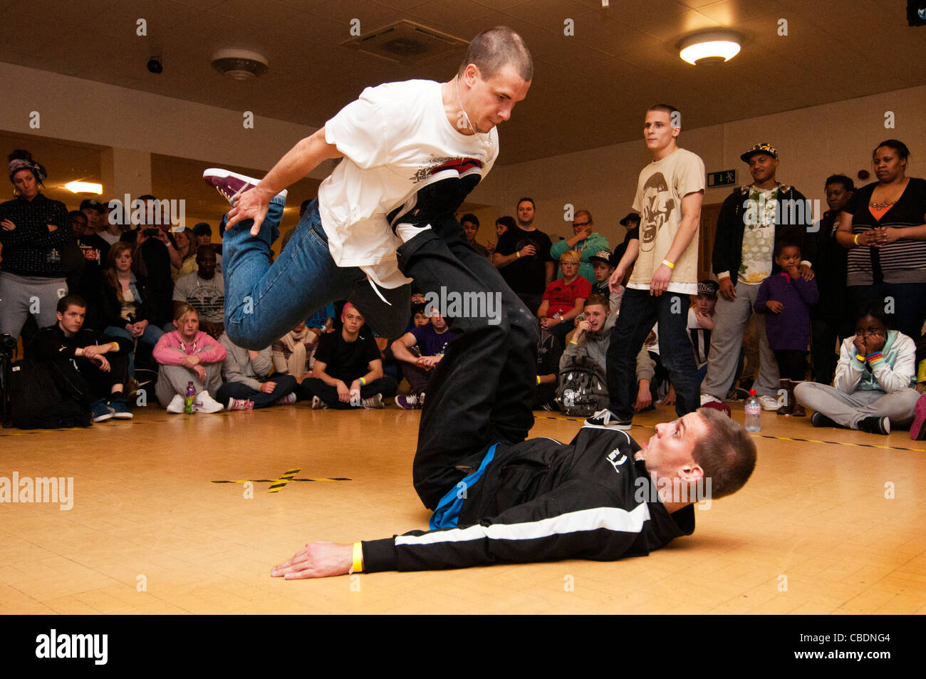 Two breakdancer's battling in 'breakfast 2011' in Birmingham Stock Photo