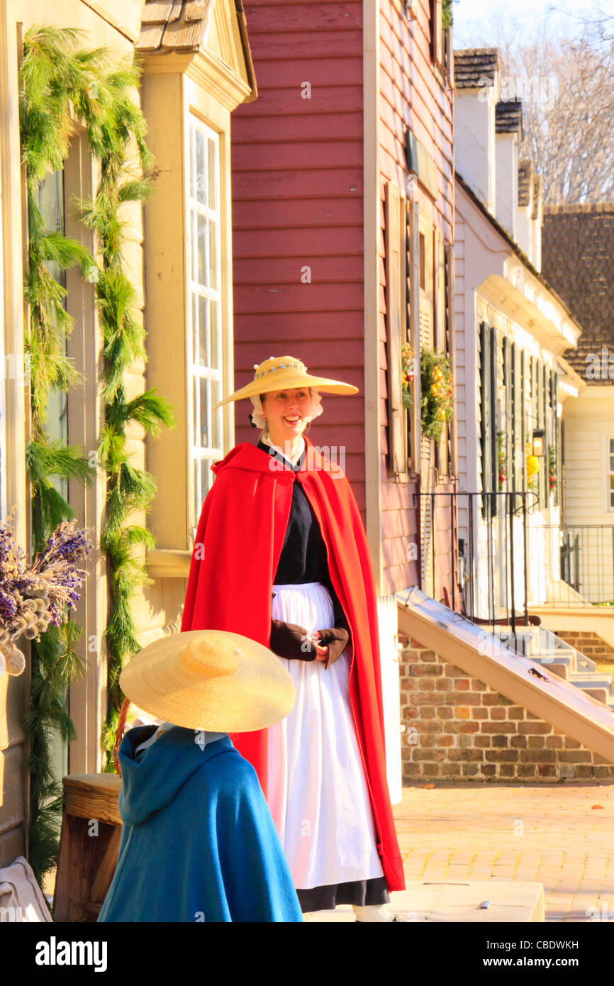 Williamsburg colonial woman hires stock photography and images Alamy