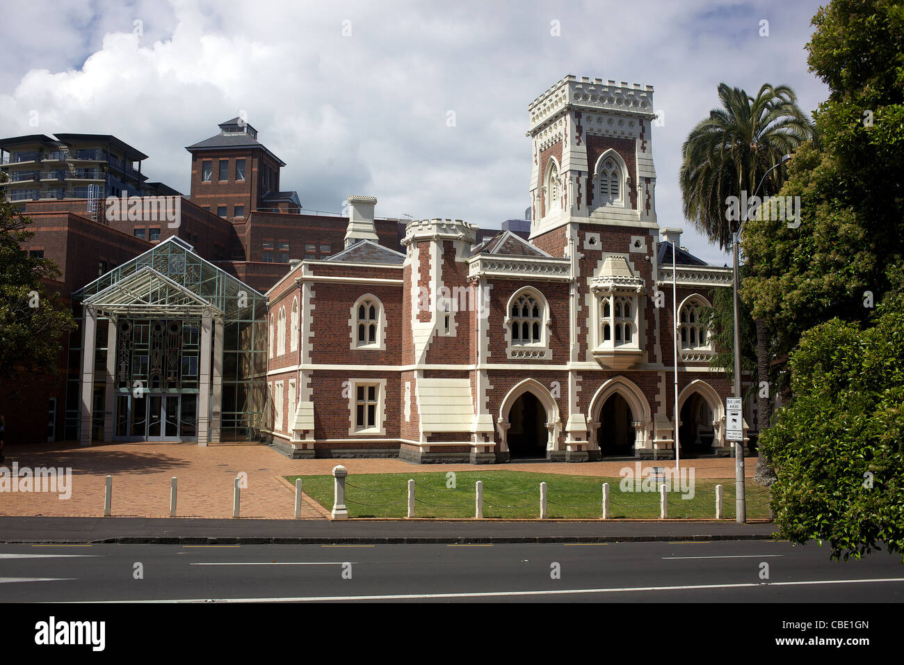 The High Court building, on the corner of Waterloo Quadrant and Parliament Street. Auckland. New Zealand Stock Photo