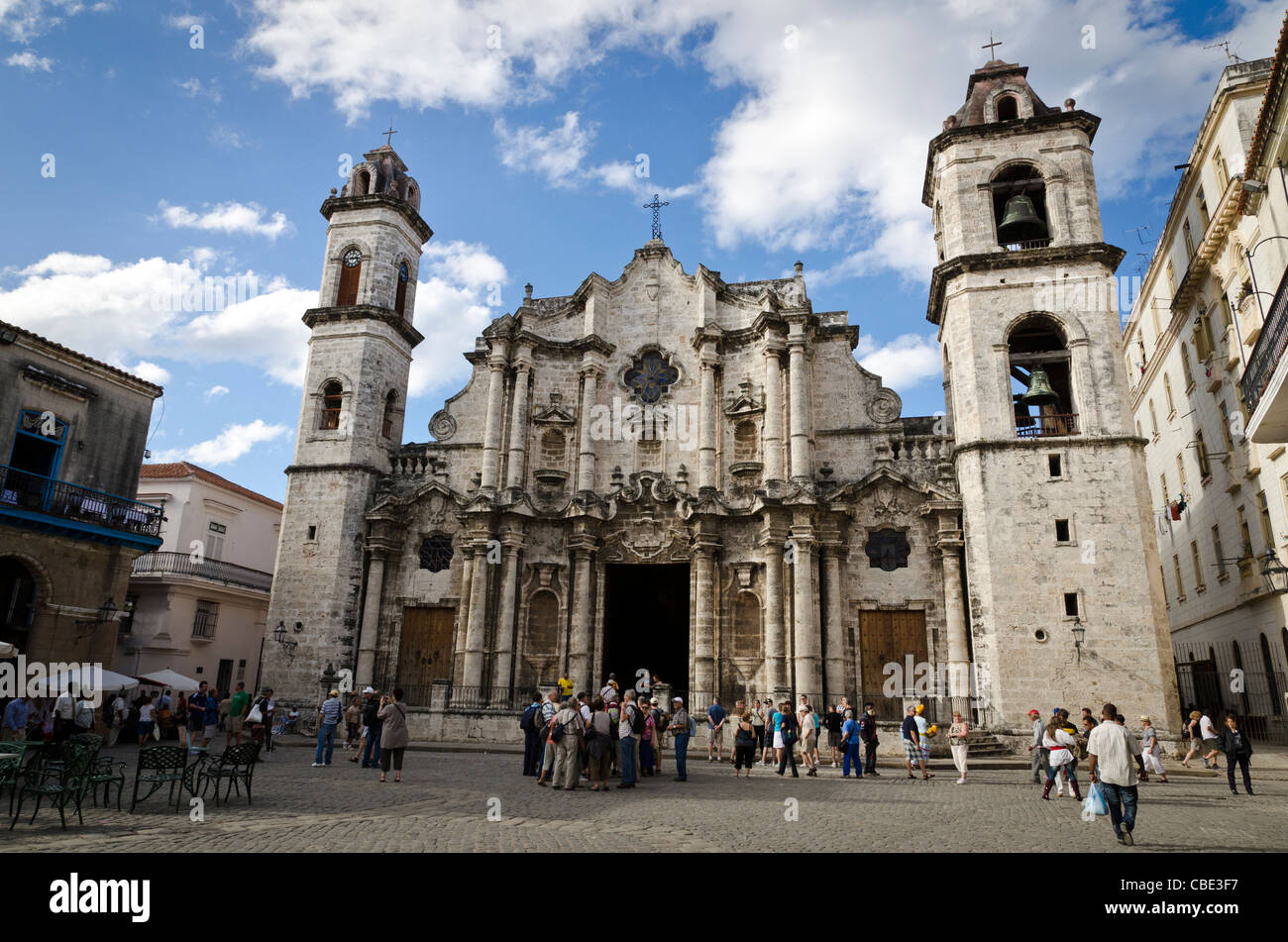 Catedral de San Cristobal in Plaza de la Catedral La Habana Vieja Havana Cuba Stock Photo