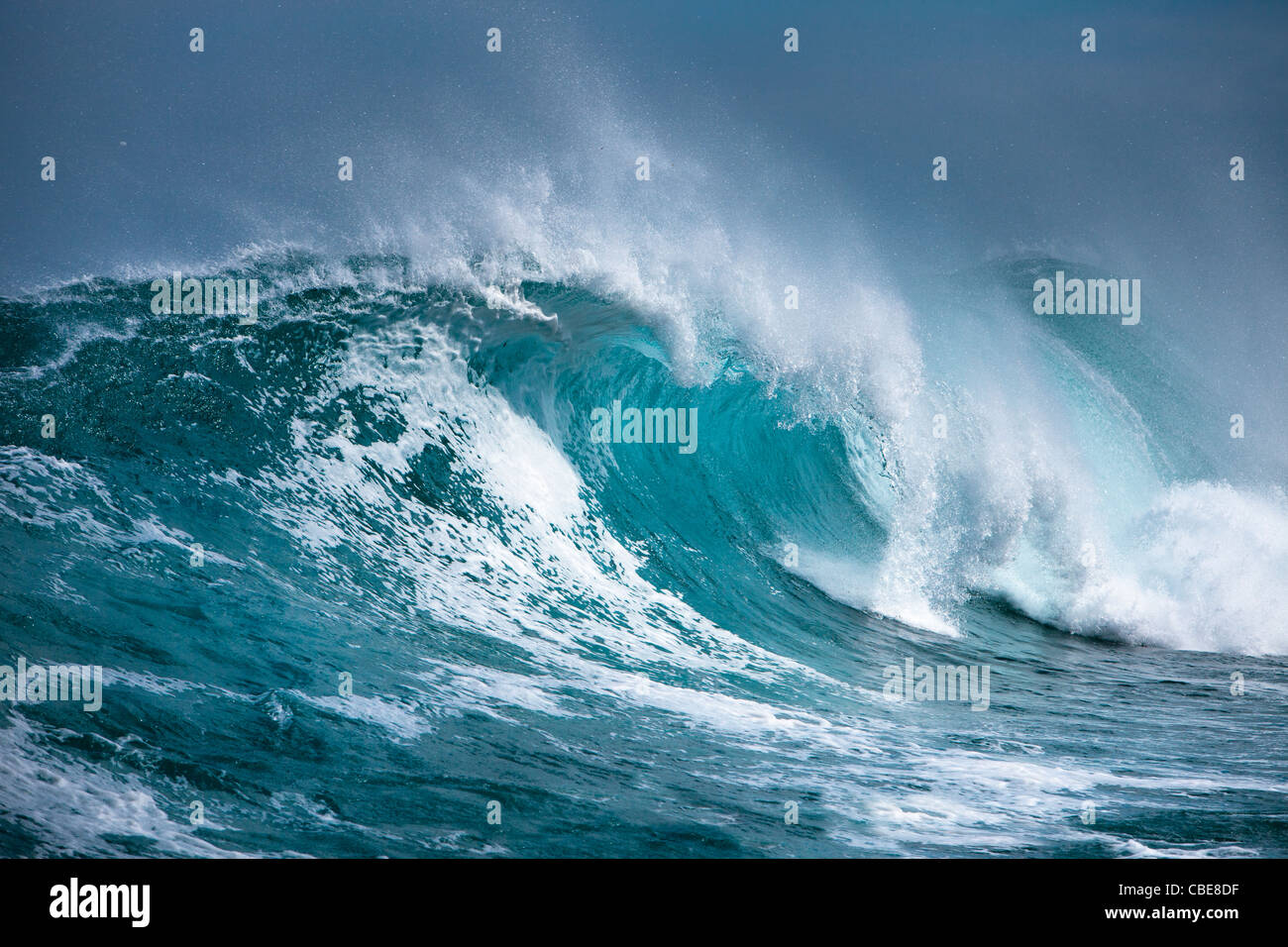 Close up ocean wave rolling hi-res stock photography and images - Alamy