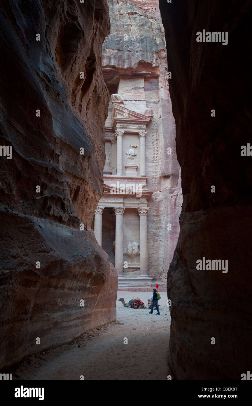 The Siq passageway leading to The Treasury at Petra, Jordan - scene of Indiana  Jones and The Last Crusade Stock Photo - Alamy