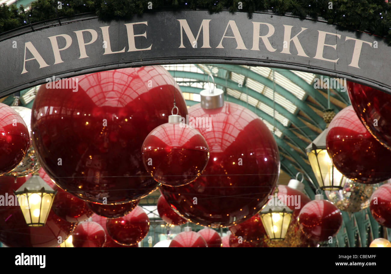 apple market Covent Garden Market London Stock Photo