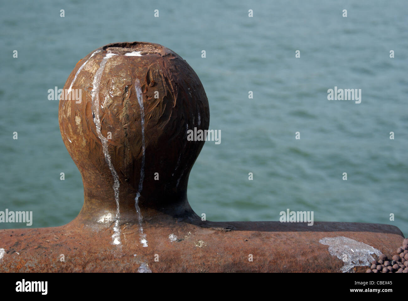Bollard transportation ship boat harbor knot Stock Photo Alamy