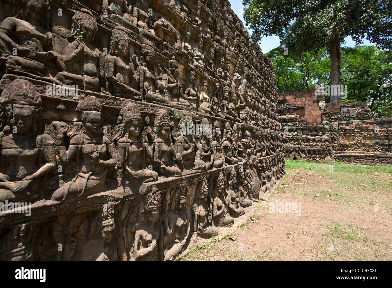 Carvings of deities hi-res stock photography and images - Alamy