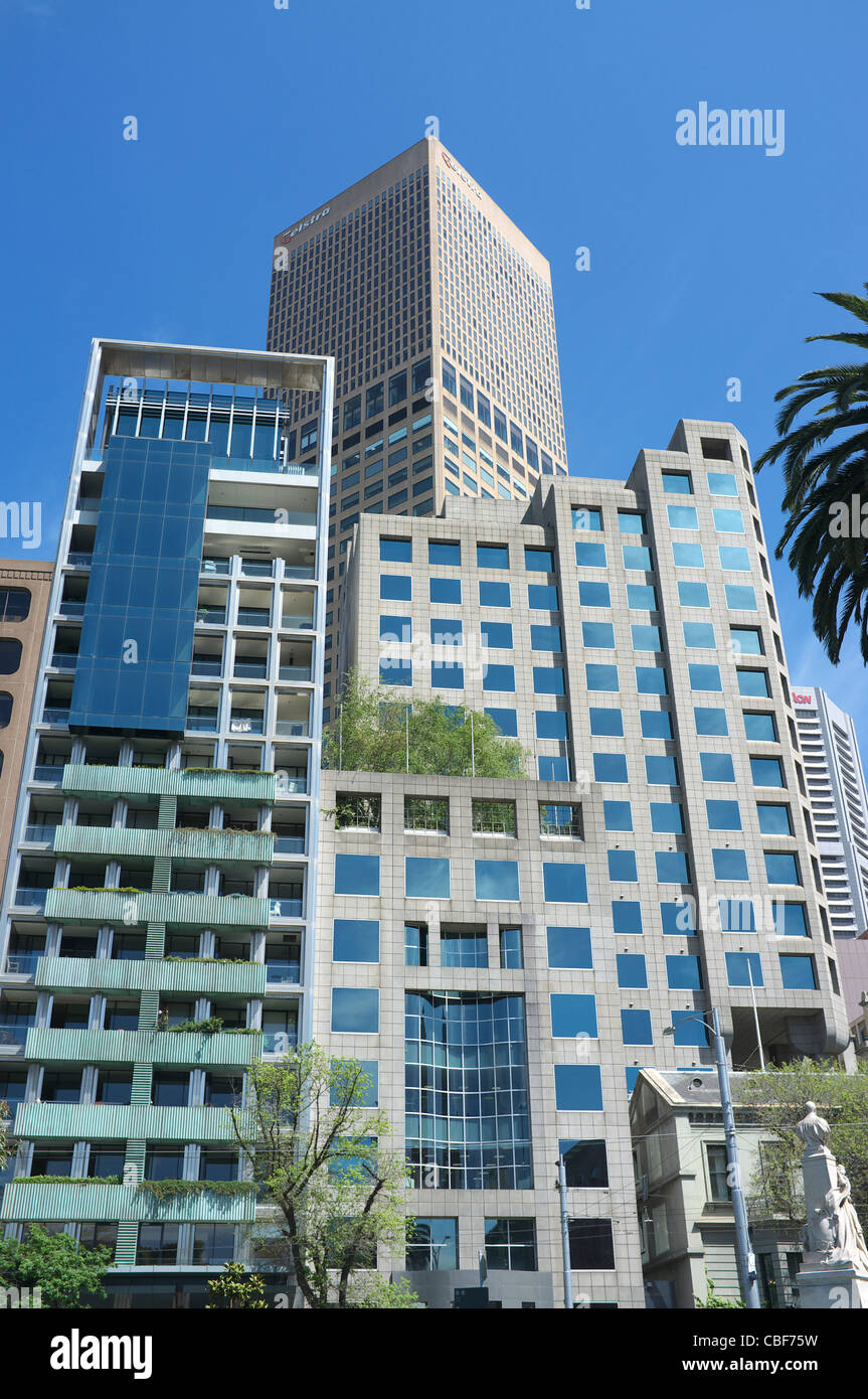 Office buildings in melbourne cbd hires stock photography and images