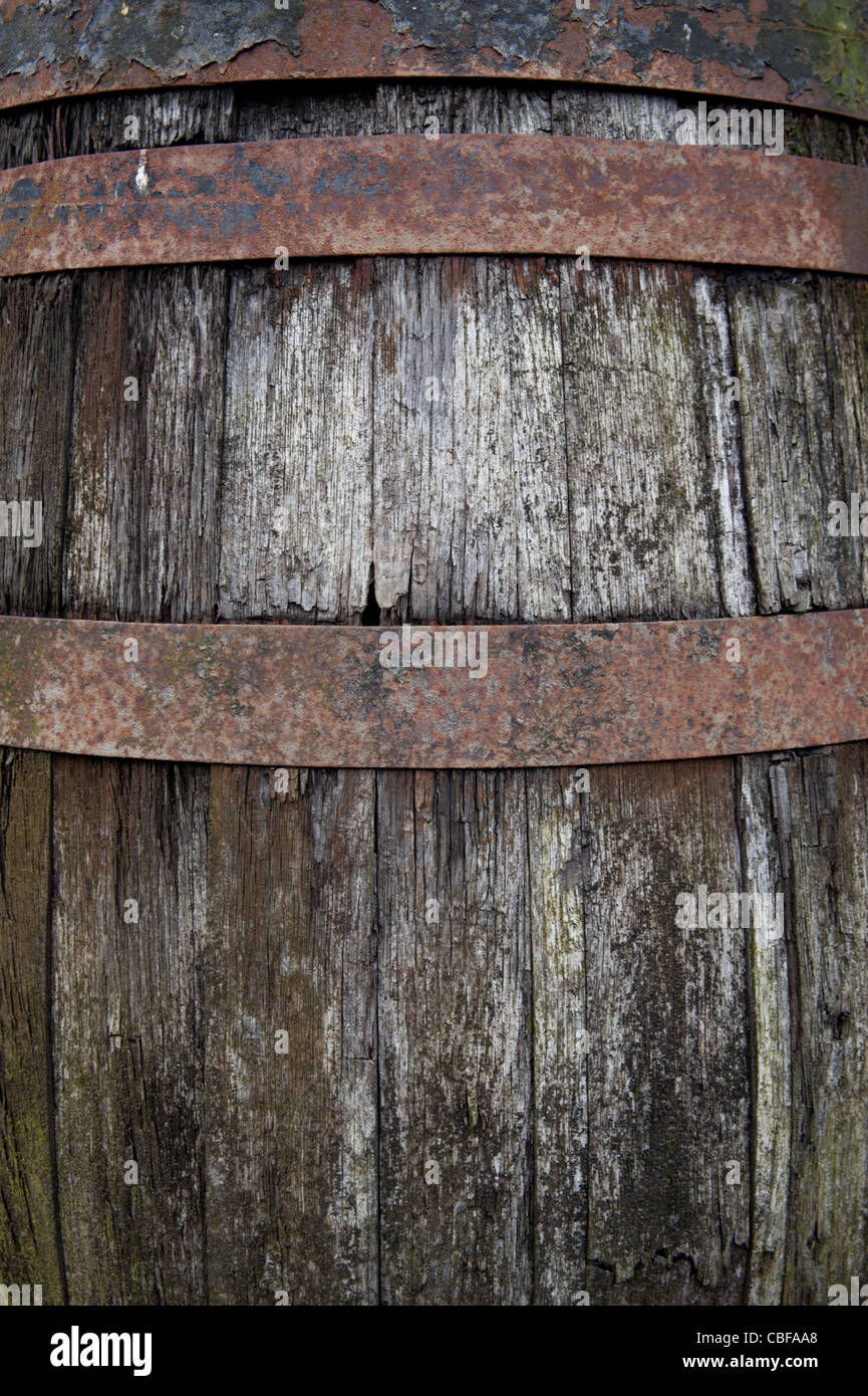 Old Oak Barrel Stock Photo Alamy