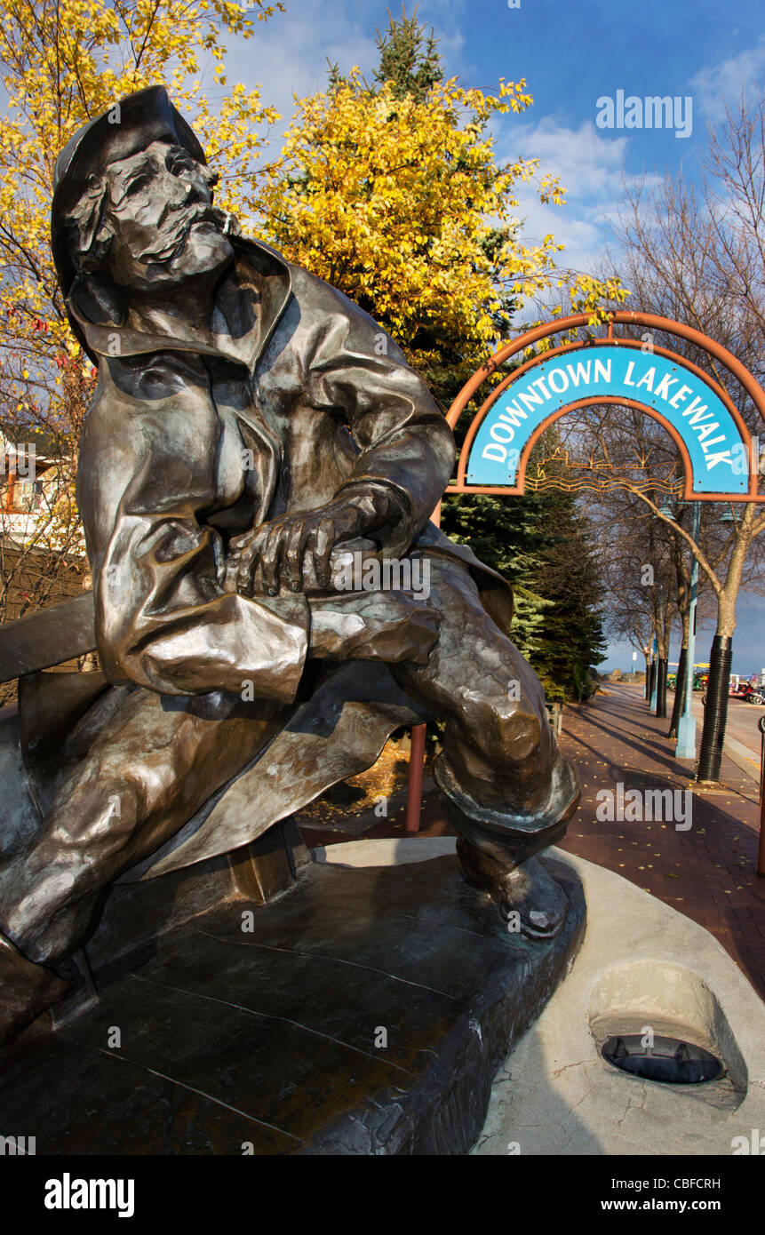 Old Sailor Statue at the Downtown Lakewalk  along Lake Superior in Duluth, Minnesota Stock Photo