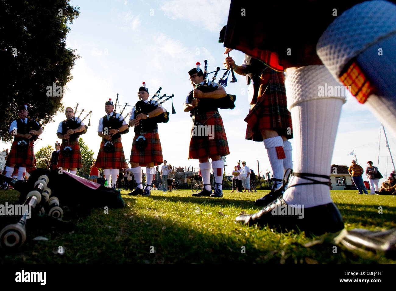 Bag pipers socks and shoes hires stock photography and images Alamy