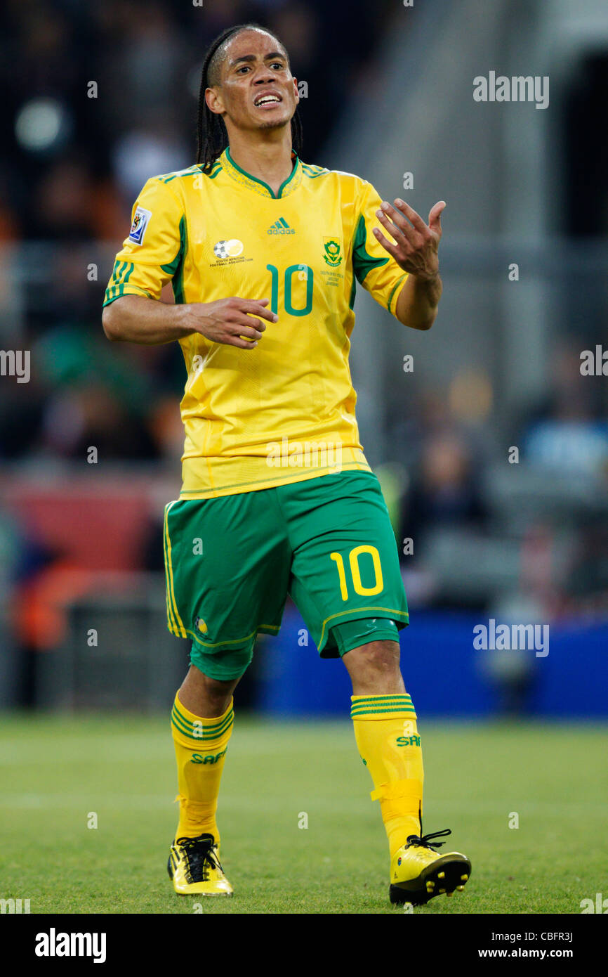 Steven Pienaar of South Africa in action during the opening match of the FIFA World Cup against Mexico at Soccer City Stadium. Stock Photo