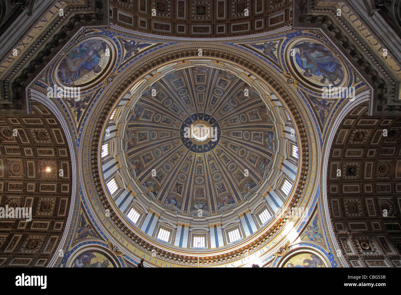 Italy, Rome, Vatican, St Peter's Basilica, interior, dome, cupola Stock Photo Alamy