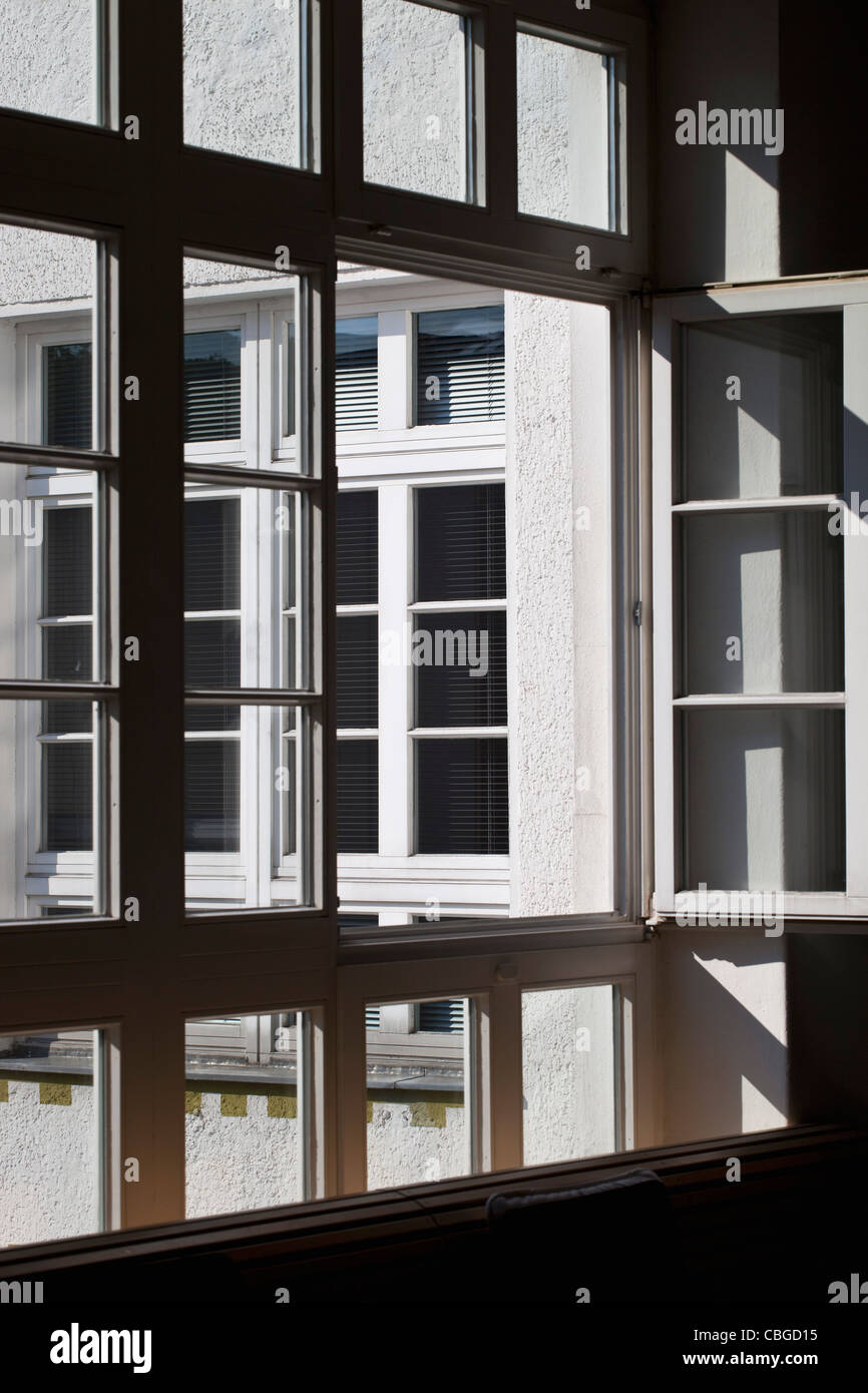 Square windows hi-res stock photography and images - Alamy
