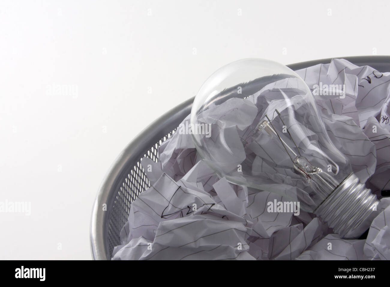 Garbage can light bulb hires stock photography and images Alamy