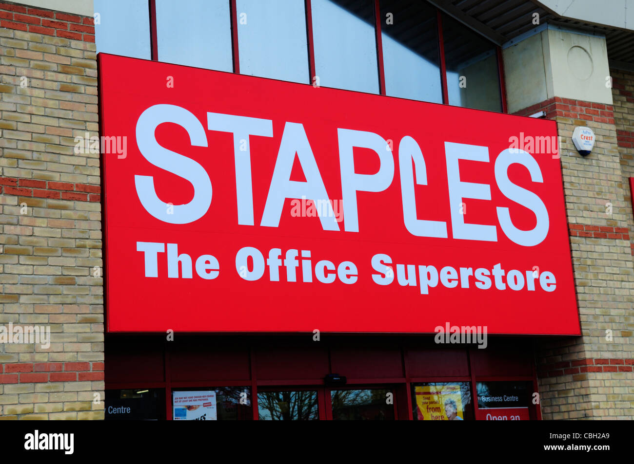 Staples The Office Superstore Sign, Cambridge, England, UK Stock Photo