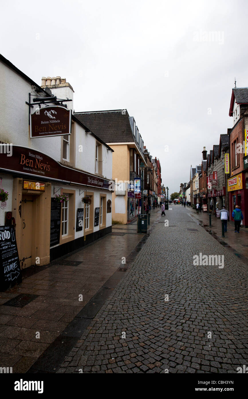 Fort william scotland main street hires stock photography and images