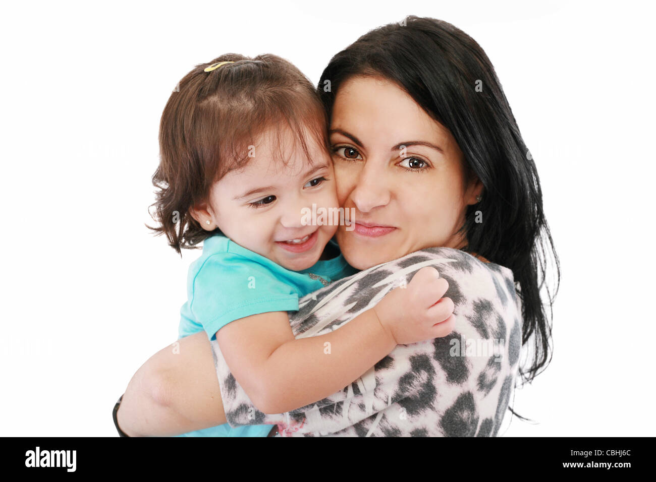 Крокус сити мама с ребенком в обнимку