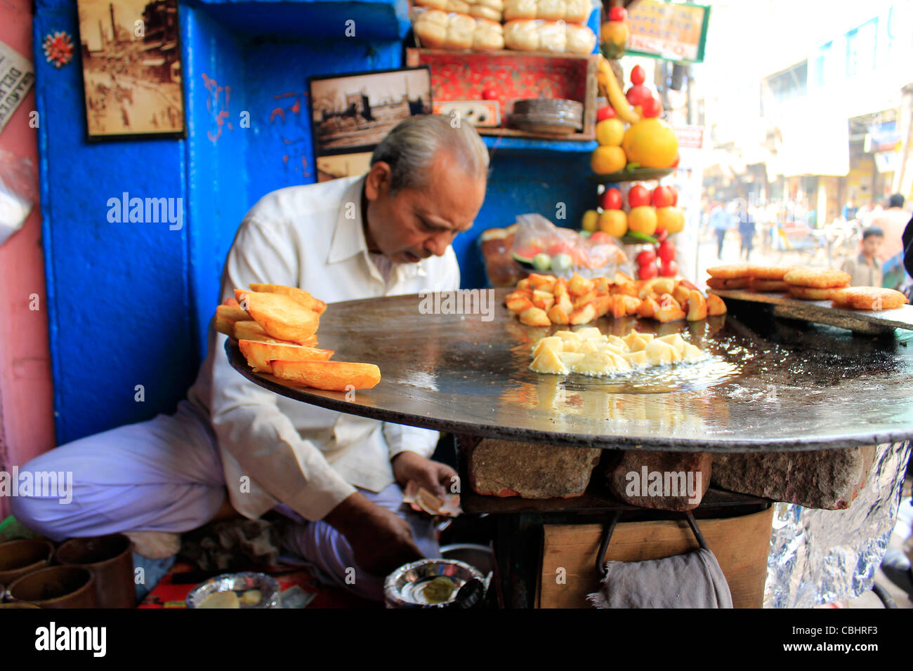 Street food vendor at old Delhi Stock Photo