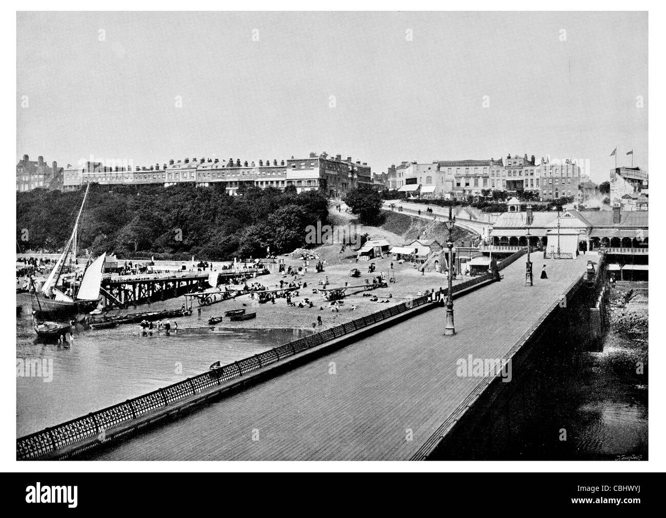 Southend Pier Thames Estuary pleasure Sir John Betjeman Grade II listed building Iron bank Promenade esplanade Stock Photo