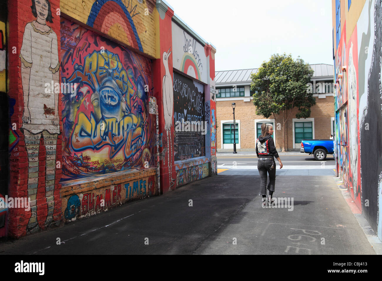 Murals, Clarion Alley, Mission District, Mission, San Francisco, California, USA Stock Photo Alamy