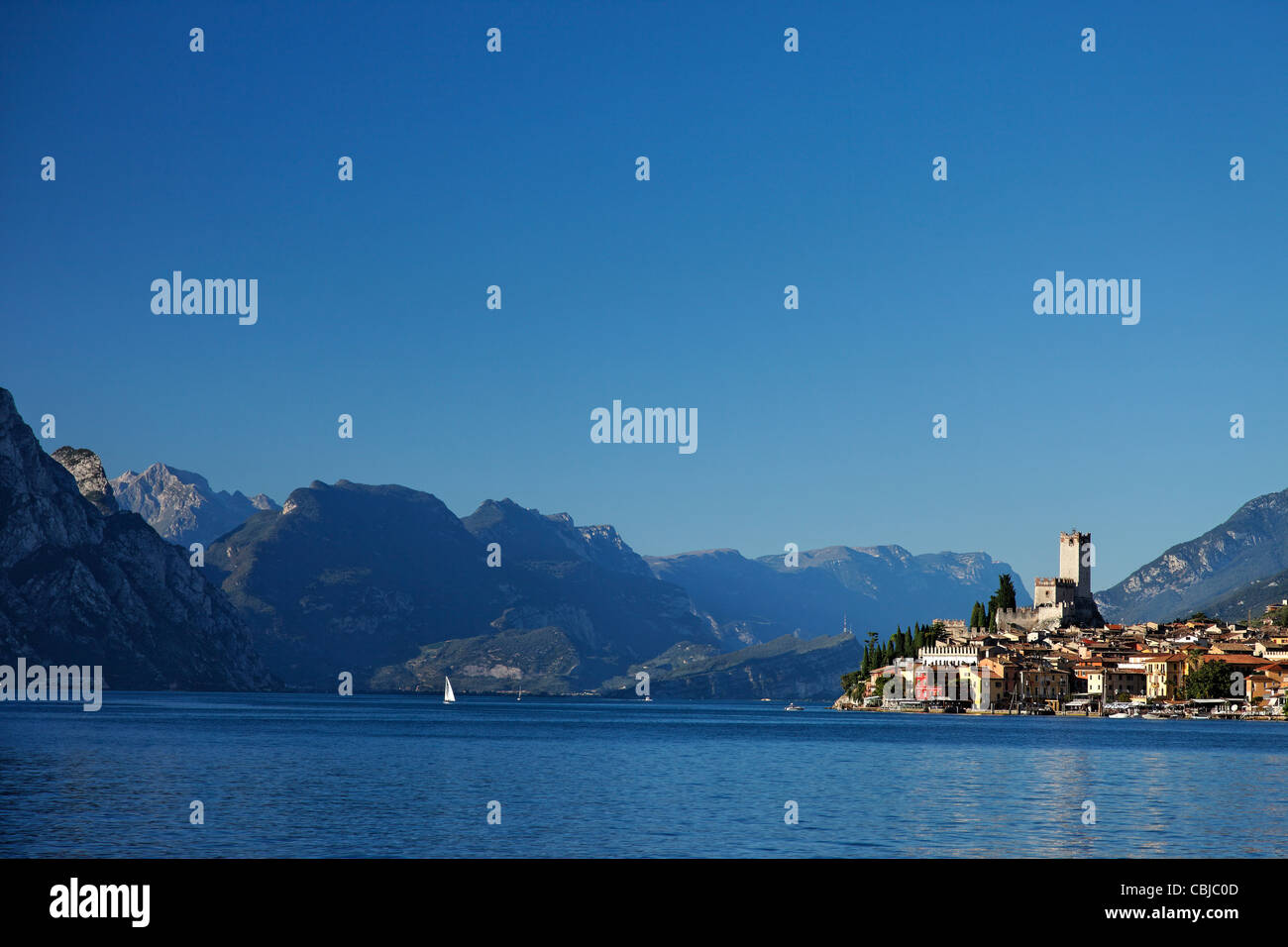 Boat, Scaliger Castle, Malcesine, Lake Garda, Veneto, Italy Stock Photo