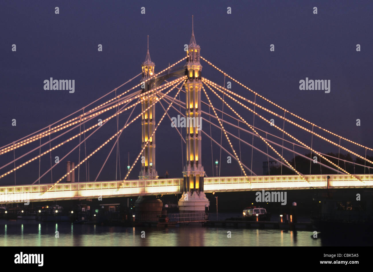 Albert Bridge at sunset Stock Photo - Alamy