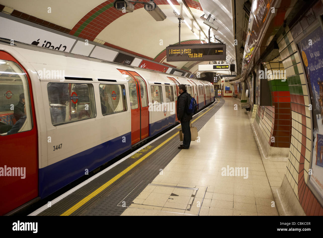 London underground train hi-res stock photography and images - Alamy