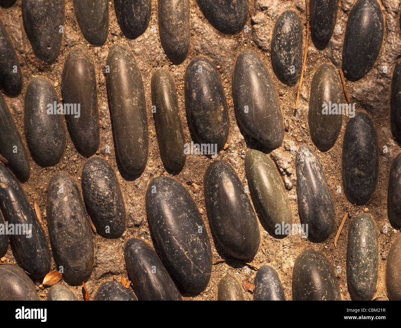 Japanese Smooth Rocks Path fmade of smooth rocks in japanese garden Stock Photo - Alamy