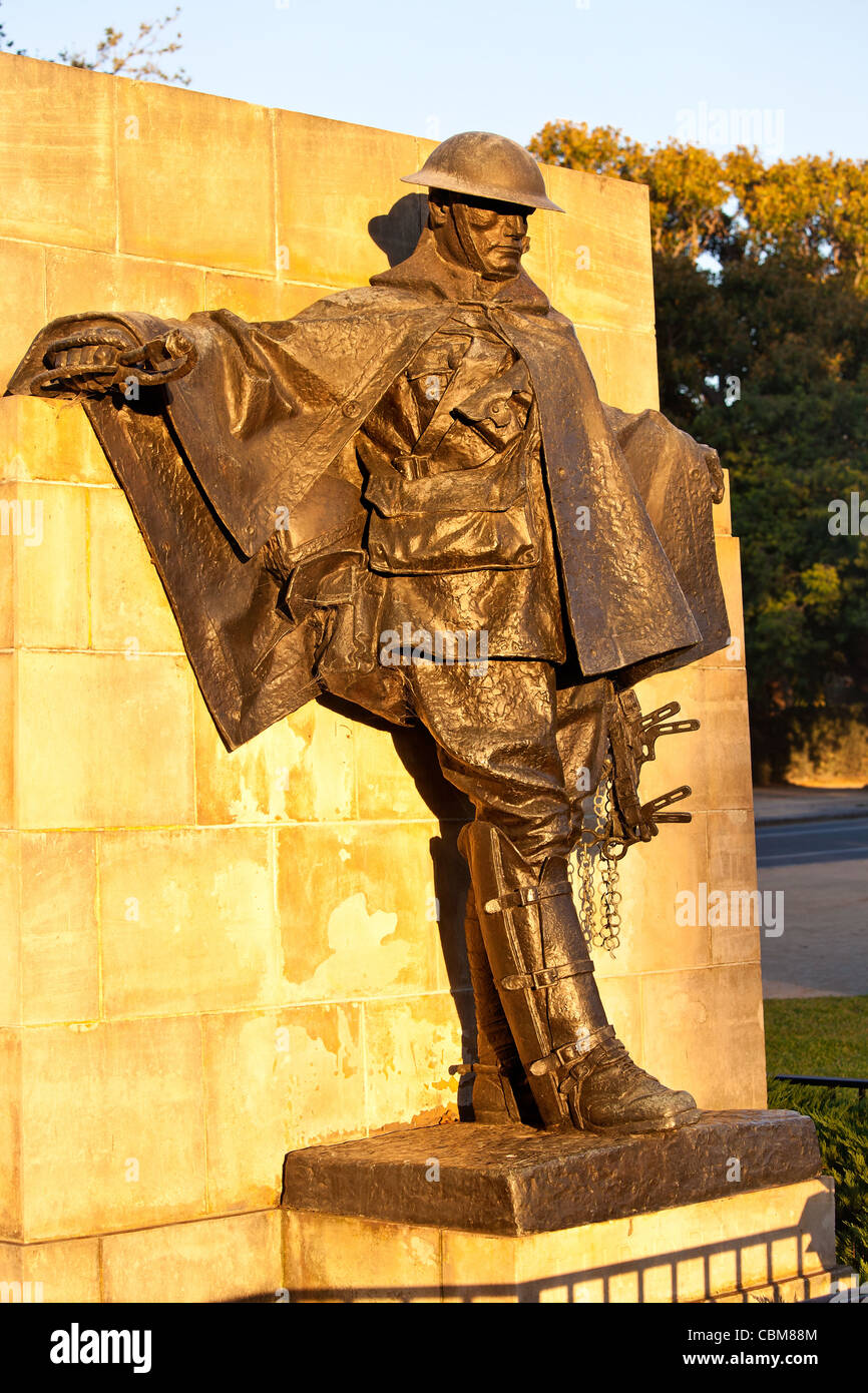 The Driver and Wipers Memorial statue in Melbourne Australian's lives