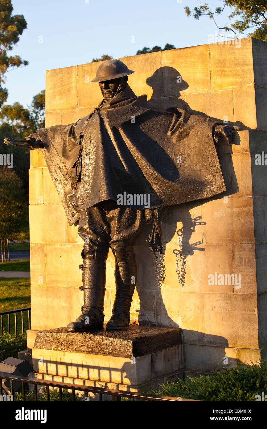 The Driver and Wipers Memorial statue in Melbourne Australian's lives