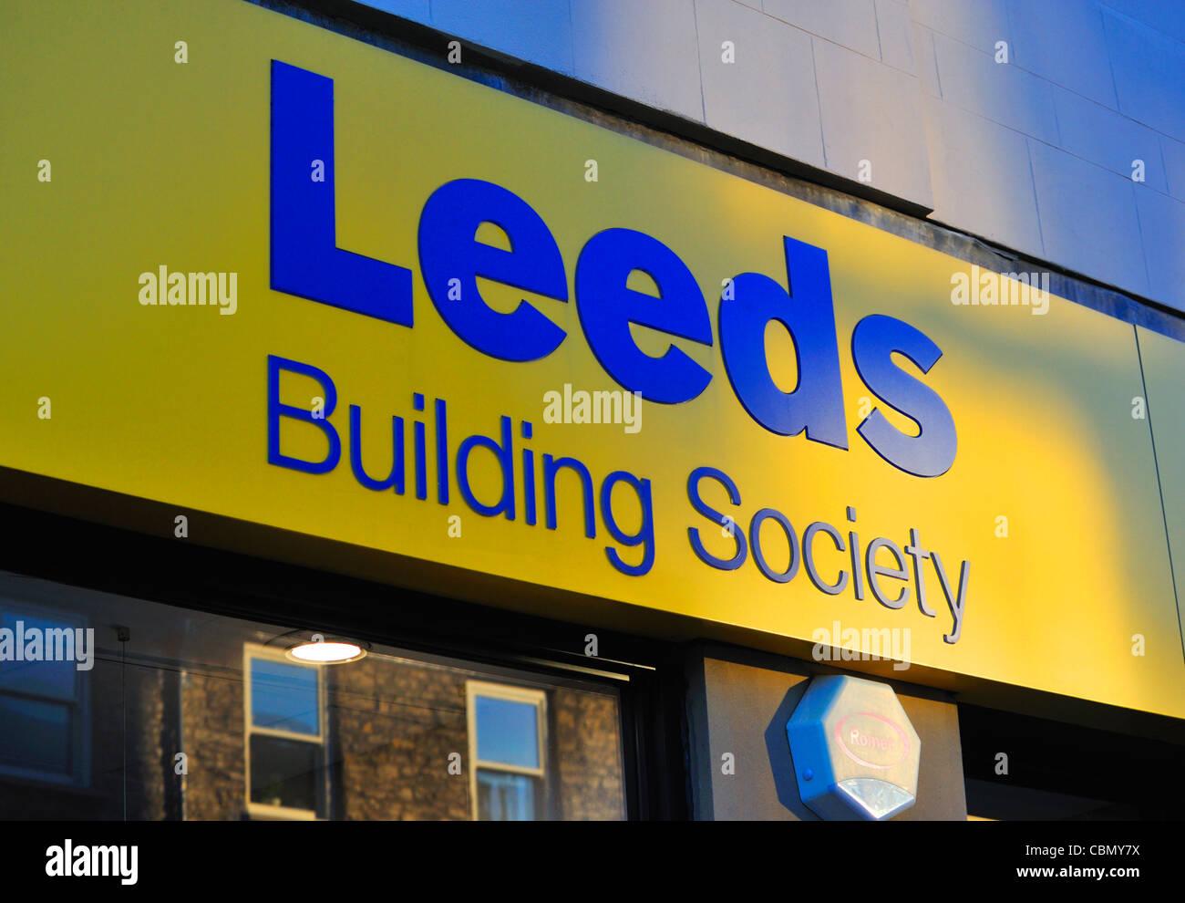Leeds united logo hires stock photography and images Alamy