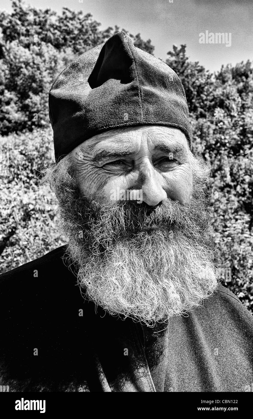 Portrait of russian orthodox priest hi-res stock photography and images ...