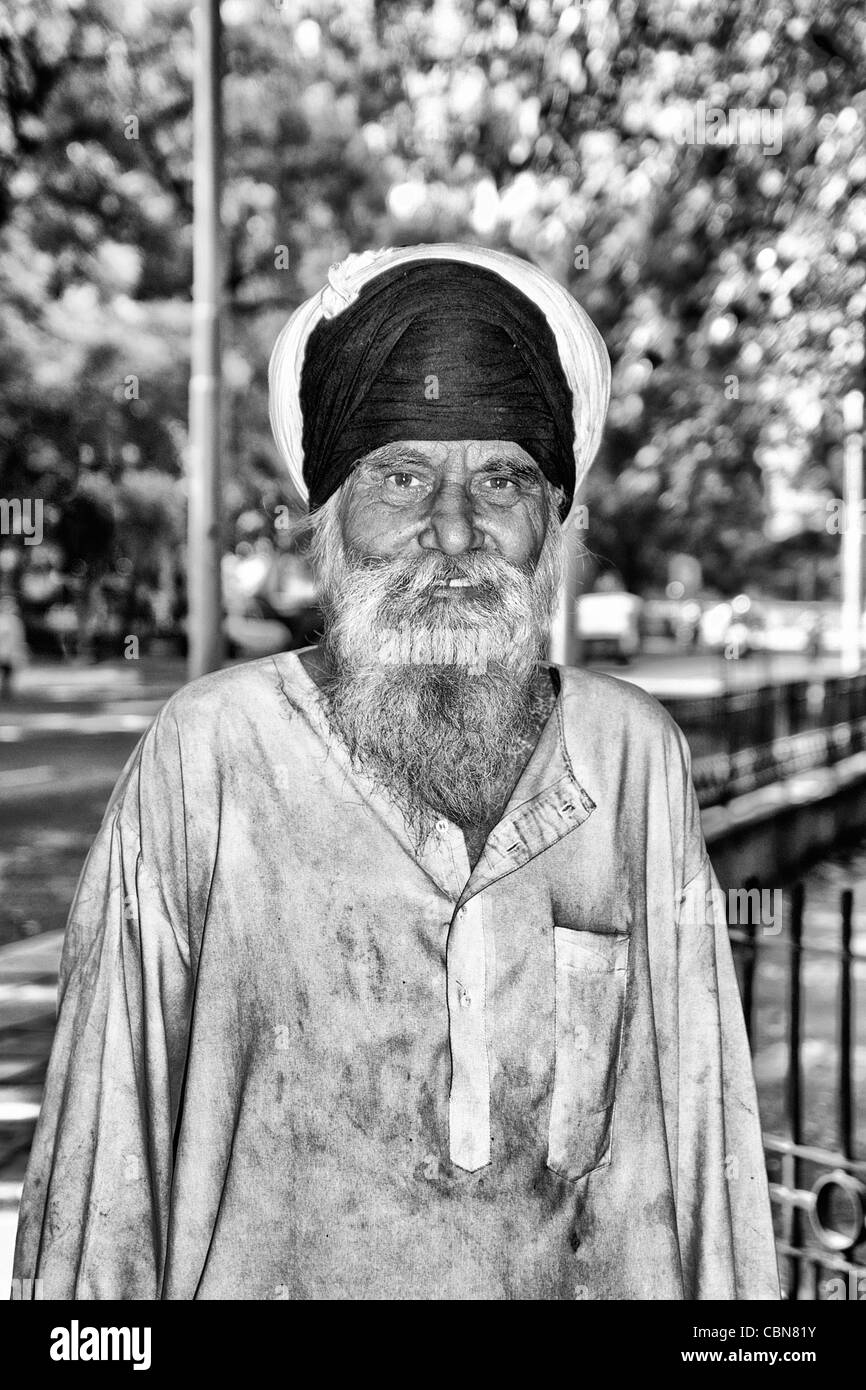 Portrait of colorful Sika Hindu religious man in famous Bangla Shib