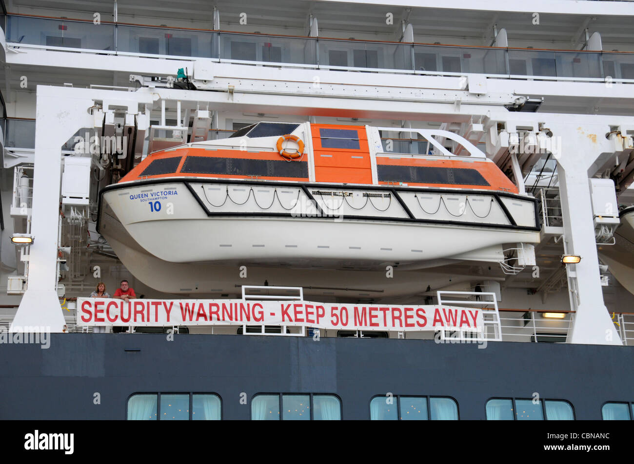 A Lifeboat Onboard A Cruise Ship Stock Photo Alamy