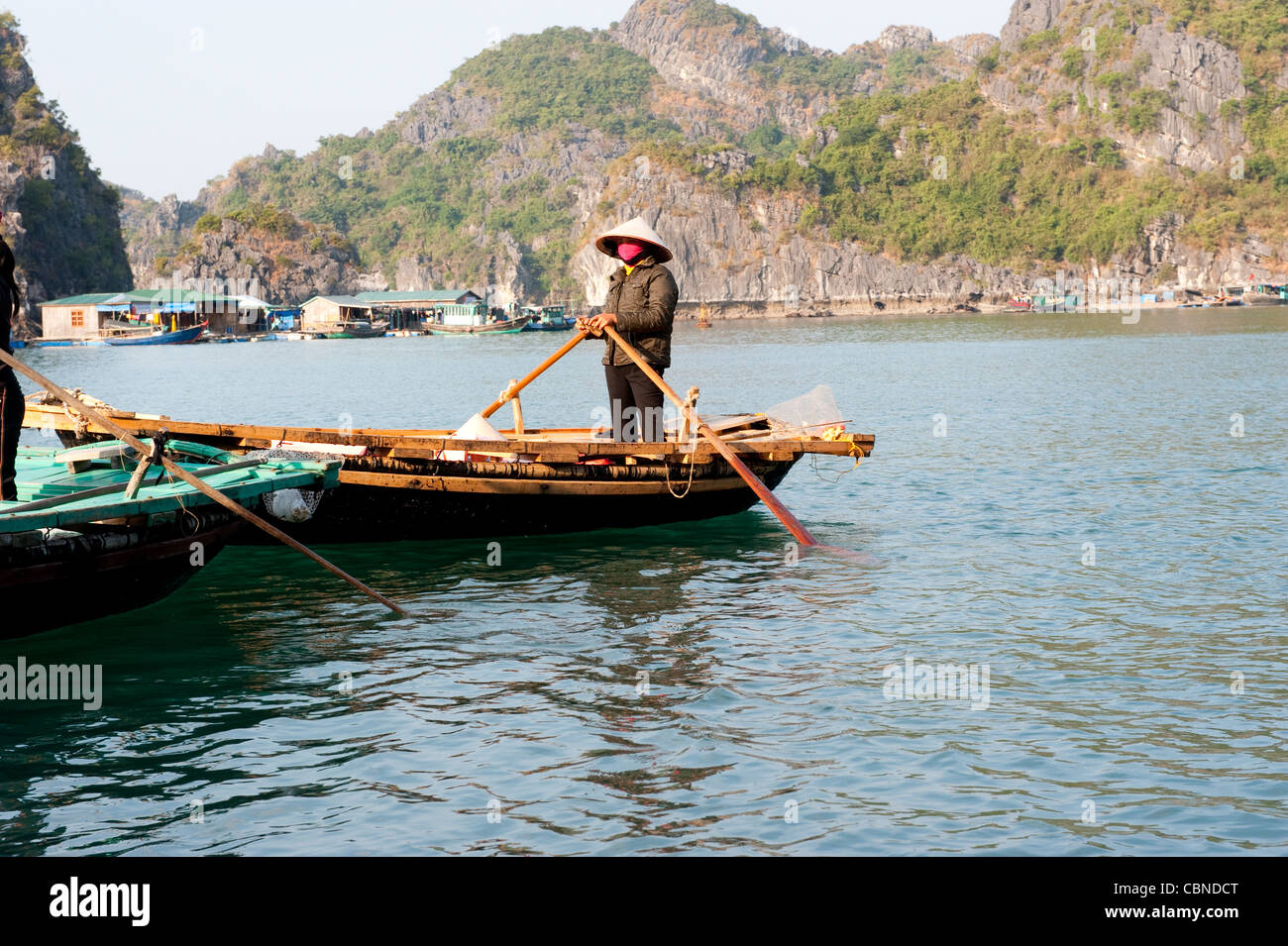 Vung Vieng (Vong Vieng) Floating Village Vietnam Stock Photo - Alamy
