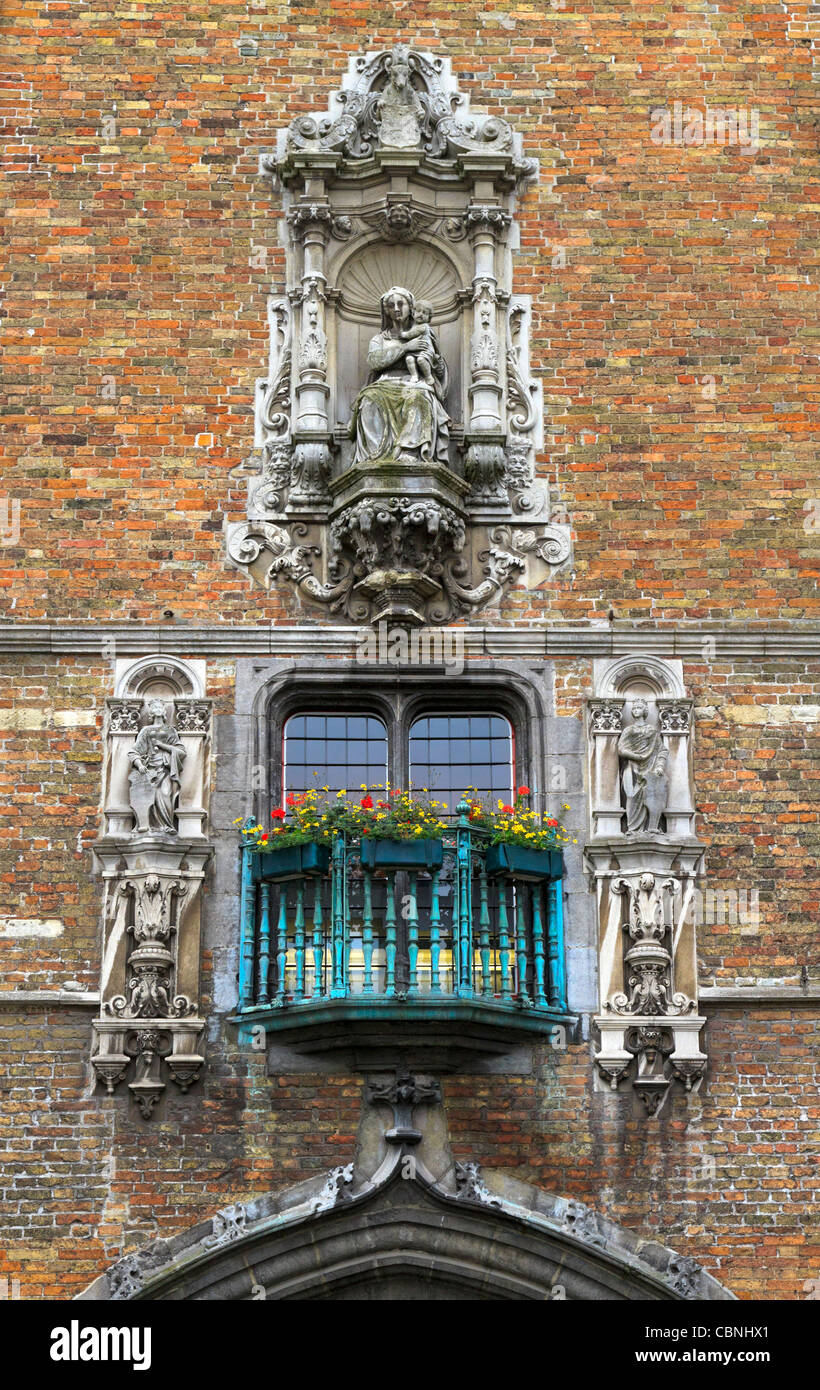 Photo libre de droit de Carillon Mécanique De Belfry De Bruges banque  d'images et plus d'images libres de droit de Acier - Acier, Affaires  Finance et Industrie, Antique - iStock