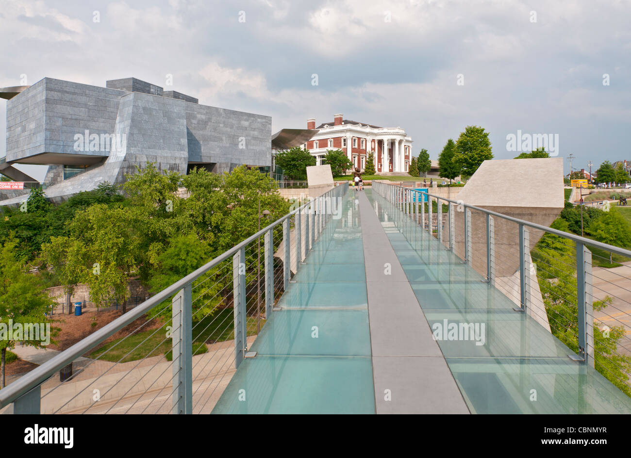 Tennessee, Chattanooga, Hunter Museum of American Art, three building