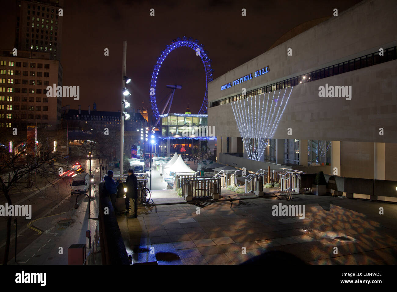 Royal Festival Hall and the London Eye at night, Southbank Centre ...