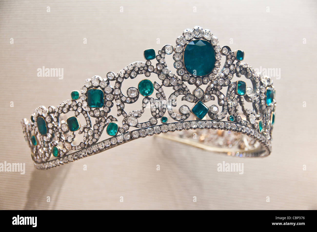 Louvre, paris, french crown jewels hires stock photography and images