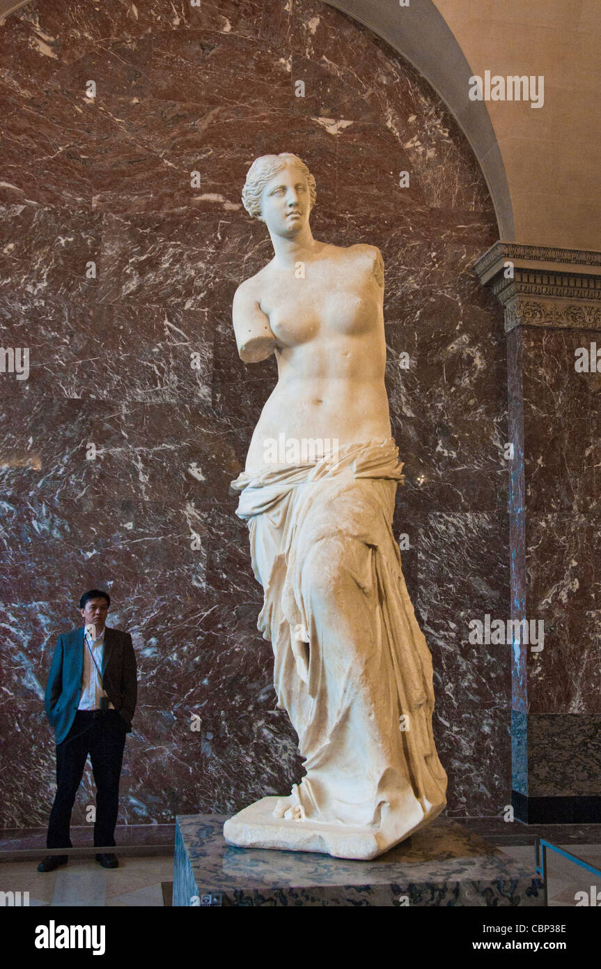 Aphrodite statue paris hi-res stock photography and images - Alamy