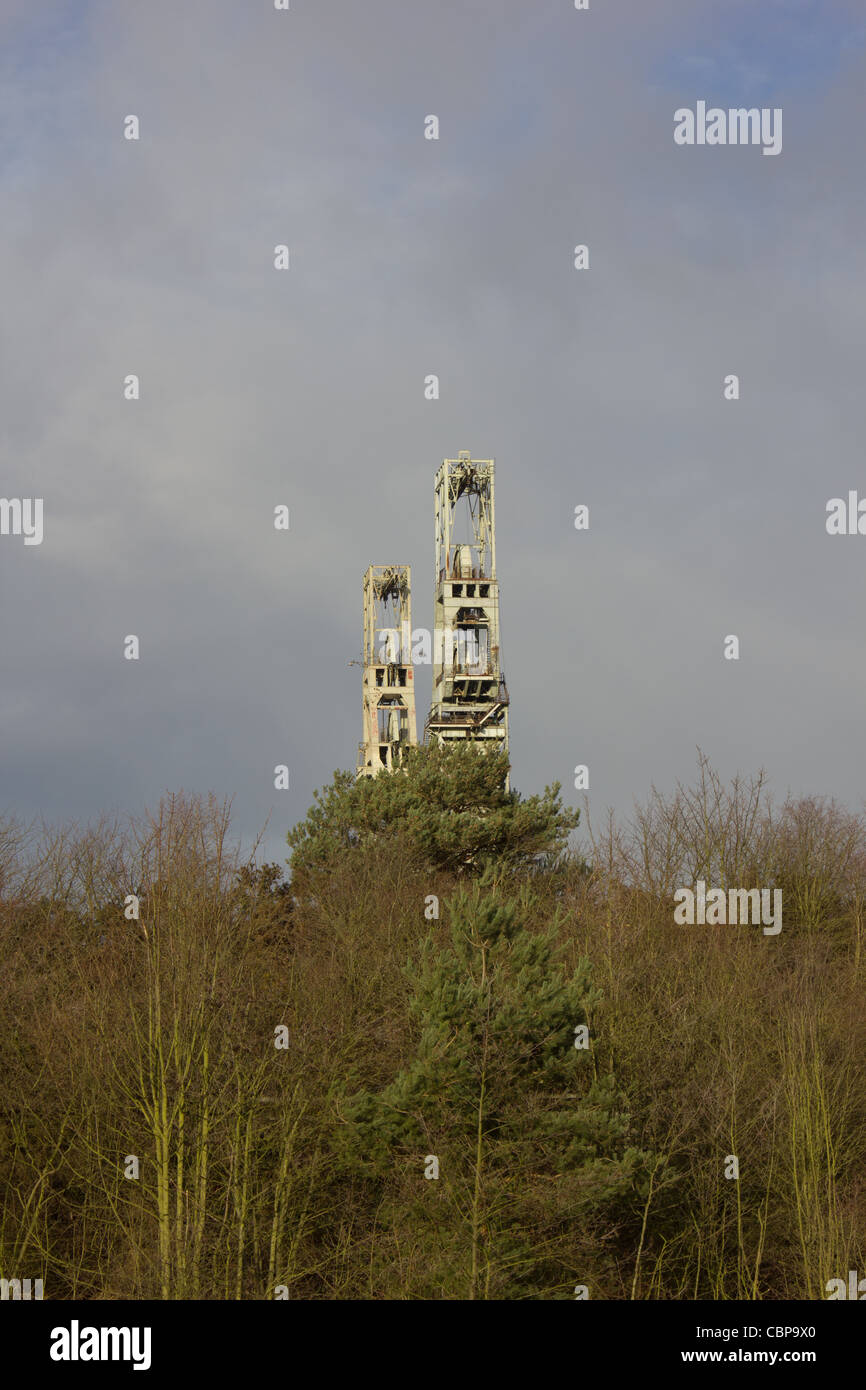 Clipstone colliery pit headstock from vicar water park Stock Photo Alamy
