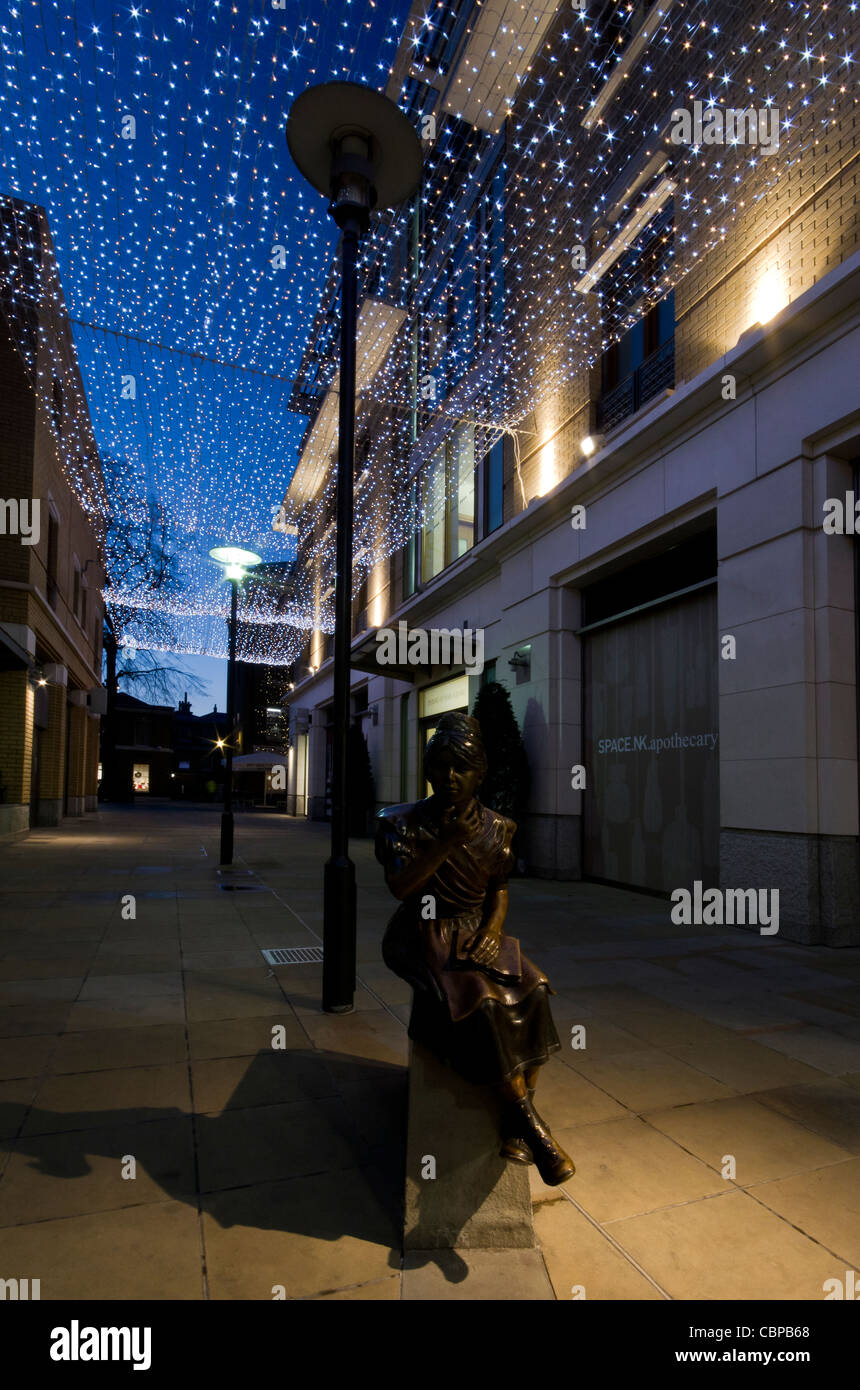 Christmas lights and decorations in Sloane Square Stock Photo Alamy