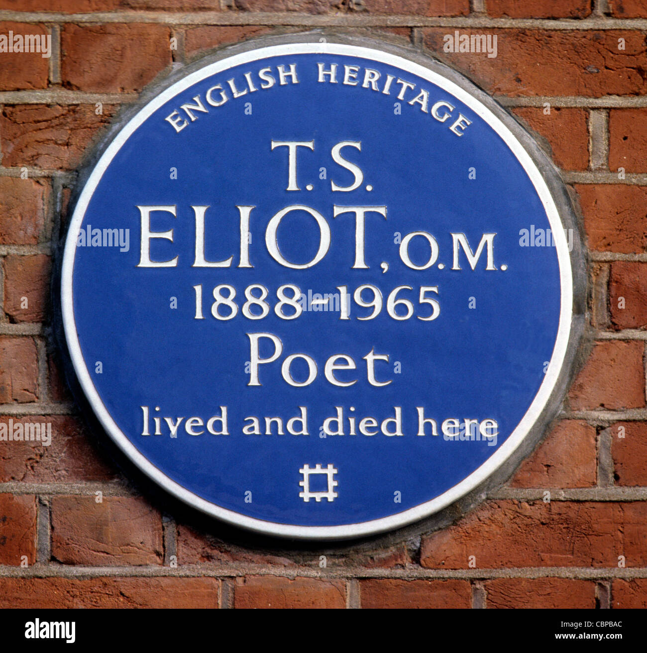 Blue Plaque, T.S.Eliot, Kensington Court Place, London W8 England UK English plaques poet poets Stock Photo