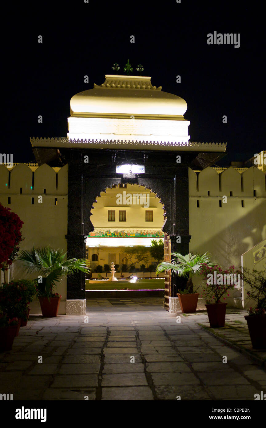 Group photo in the courtyard hires stock photography and images Alamy
