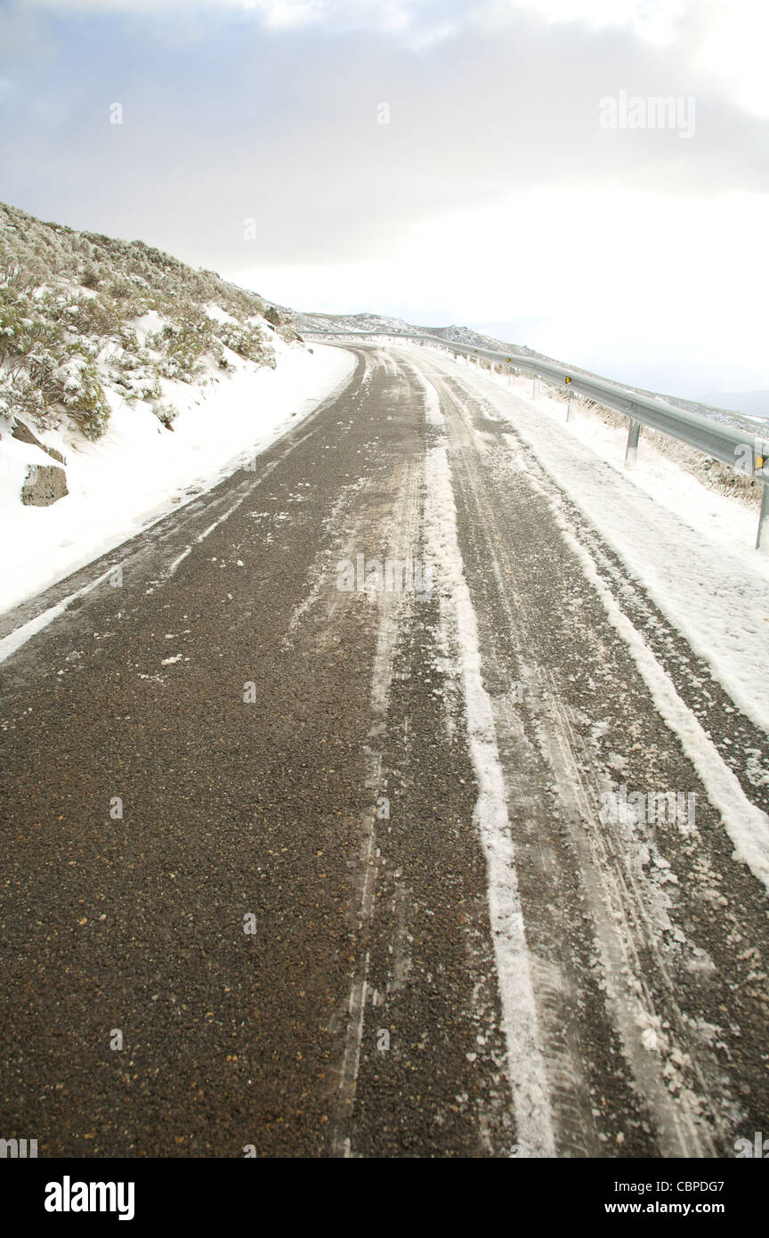 road with snow at gredos mountains in avila spain Stock Photo Alamy