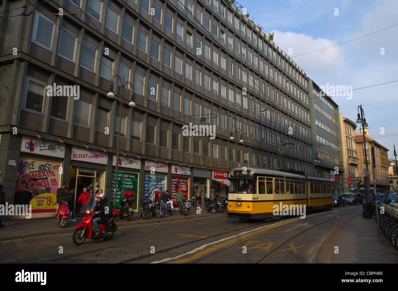 Tram milano street hi-res stock photography and images - Page 2 - Alamy