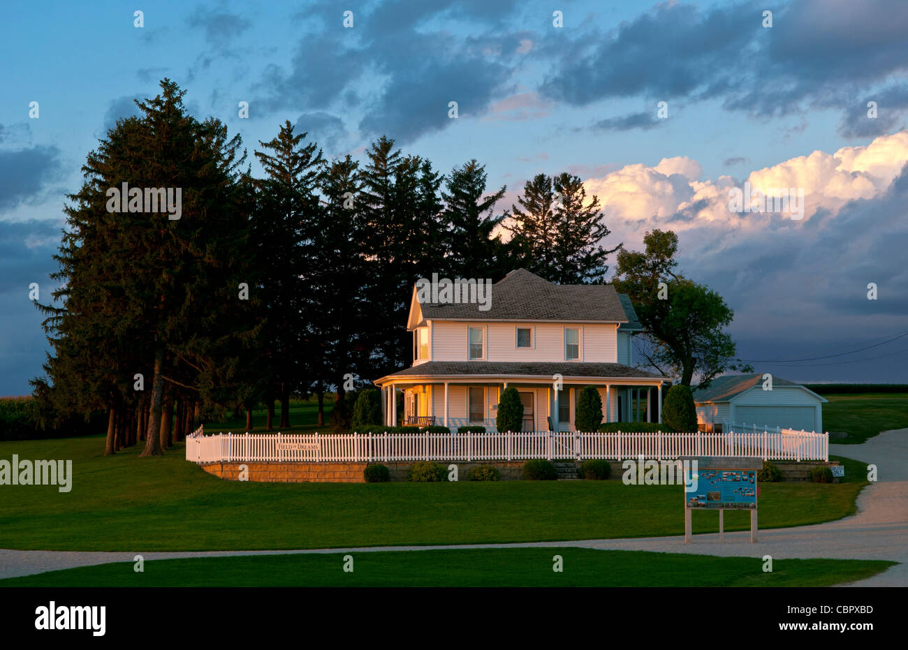 Field of dreams movie set hi-res stock photography and images - Alamy