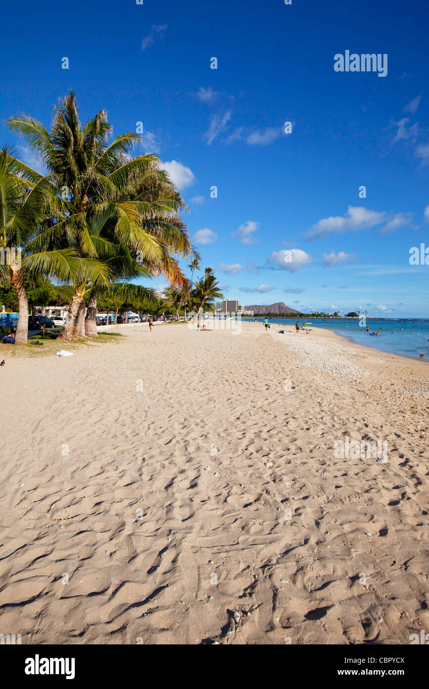 Ala Moana Beach Park, Waikiki, Honolulu, Oahu, Hawaii Stock Photo Alamy