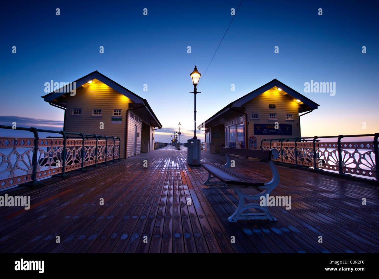 Penarth Pier, Penarth, Vale of Glamorgan, South Wales at dawn. Stock Photo