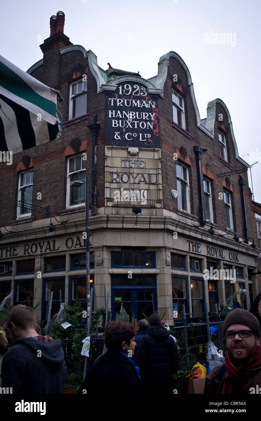 The Royal Oak Pub, Columbia Road, London Stock Photo