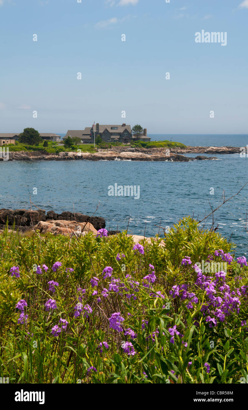 Beautiful isolated home on water of President H, Bush in